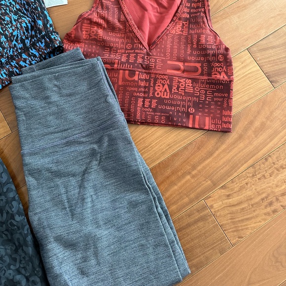 Lululemon leggings size 8 - Picture 3 of 4